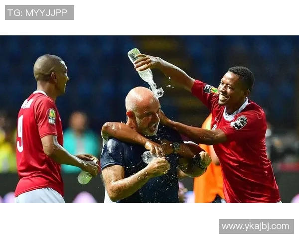 哪个足球明星在养鸡方面最具实力与成就揭秘